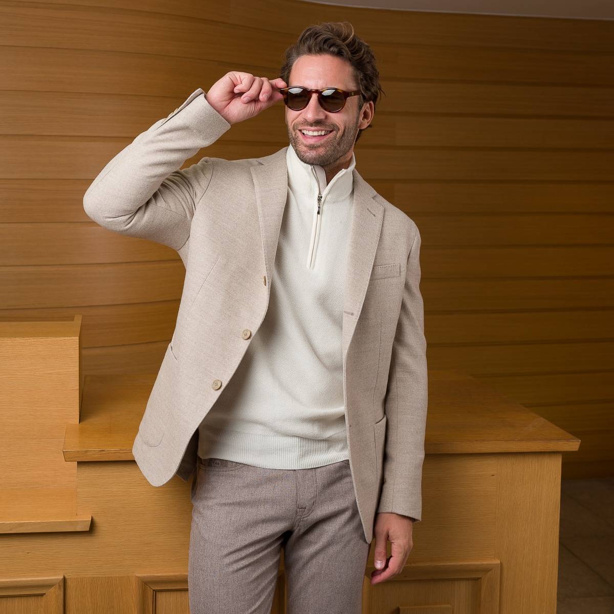 blazer-homme-851xfg-1.jpg Veste blazer en laine beige . . AALLARD de Megève – Image 1