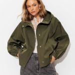Blouson coupe vent à capuche Kaki