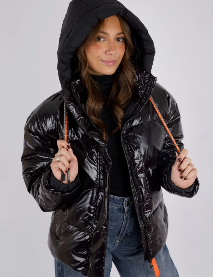 doudoune-gertrude-femme-445baz.webp Doudoune Femme Noire Capuche Lili Bright Black Gertrude – Image 1
