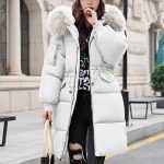Doudoune pour femme Chaud Parka d'hiver pour femme Imperméable Veste à capuche en coton noir Veste de pluie confortable Veste d'hiver décontractée Fermeture éclair