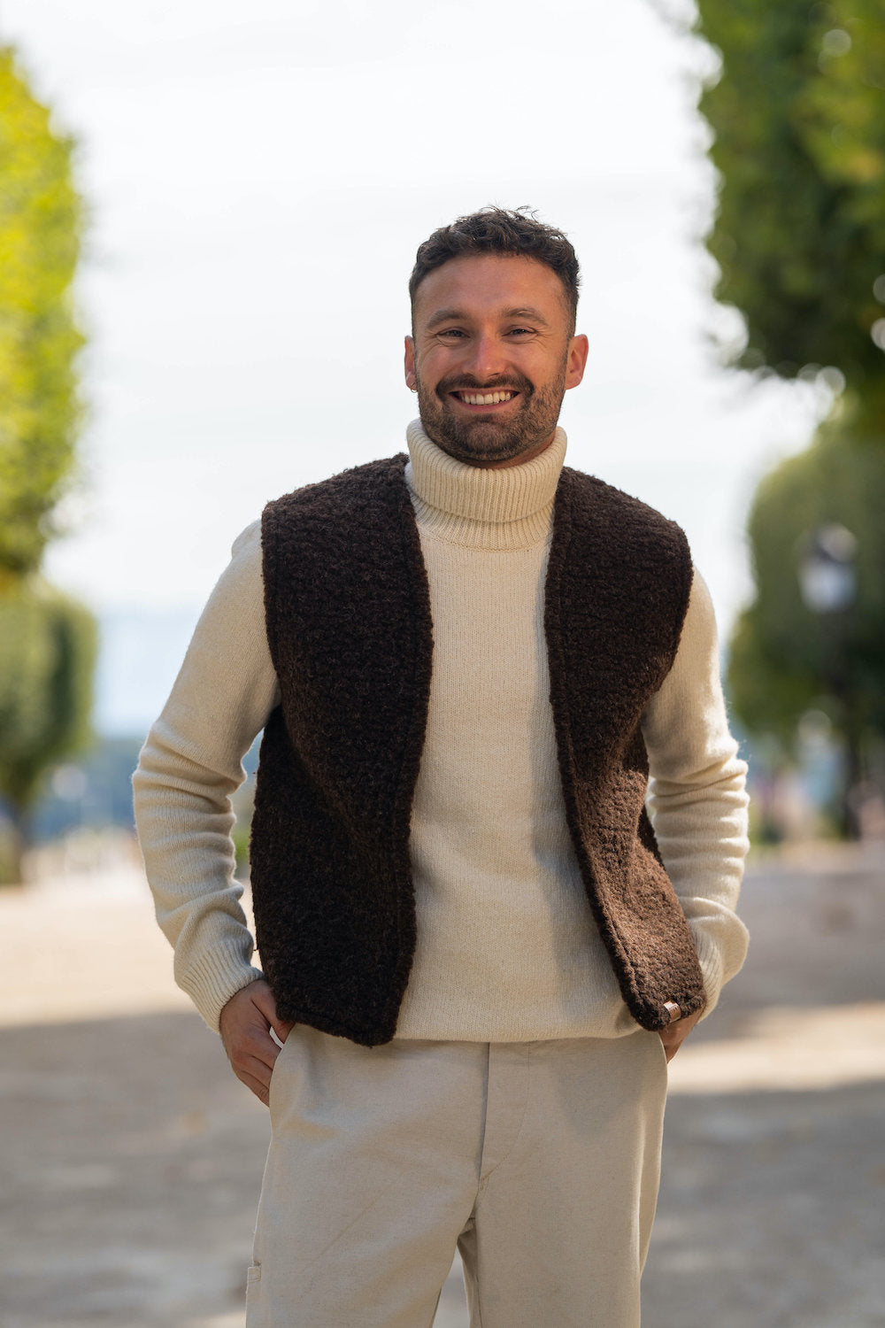 gilet-homme-sans-manche-277siy-1.jpg Gilet Mouton Marron Mixte Adulte – Laine française – Image 1