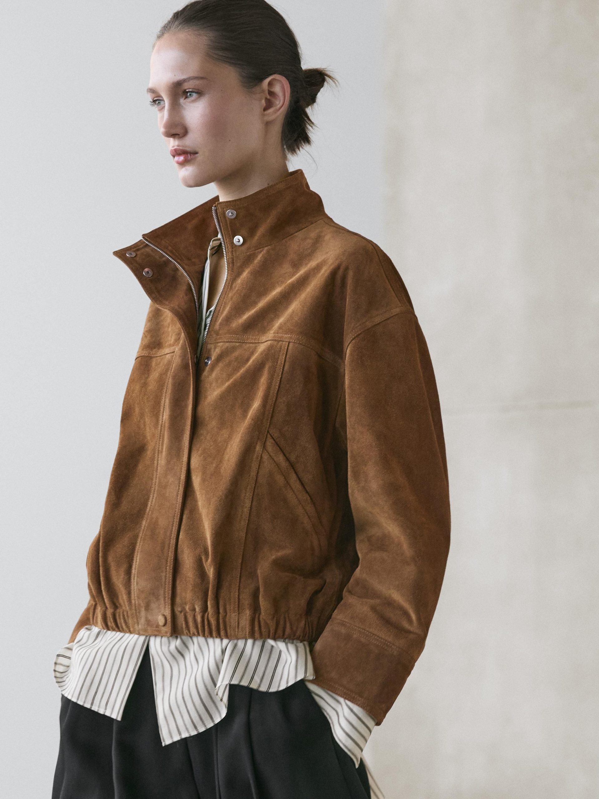 vest-en-cuir-femme-218pmf-1.jpg Vestes en cuir femme Massimo Dutti FR – Image 1