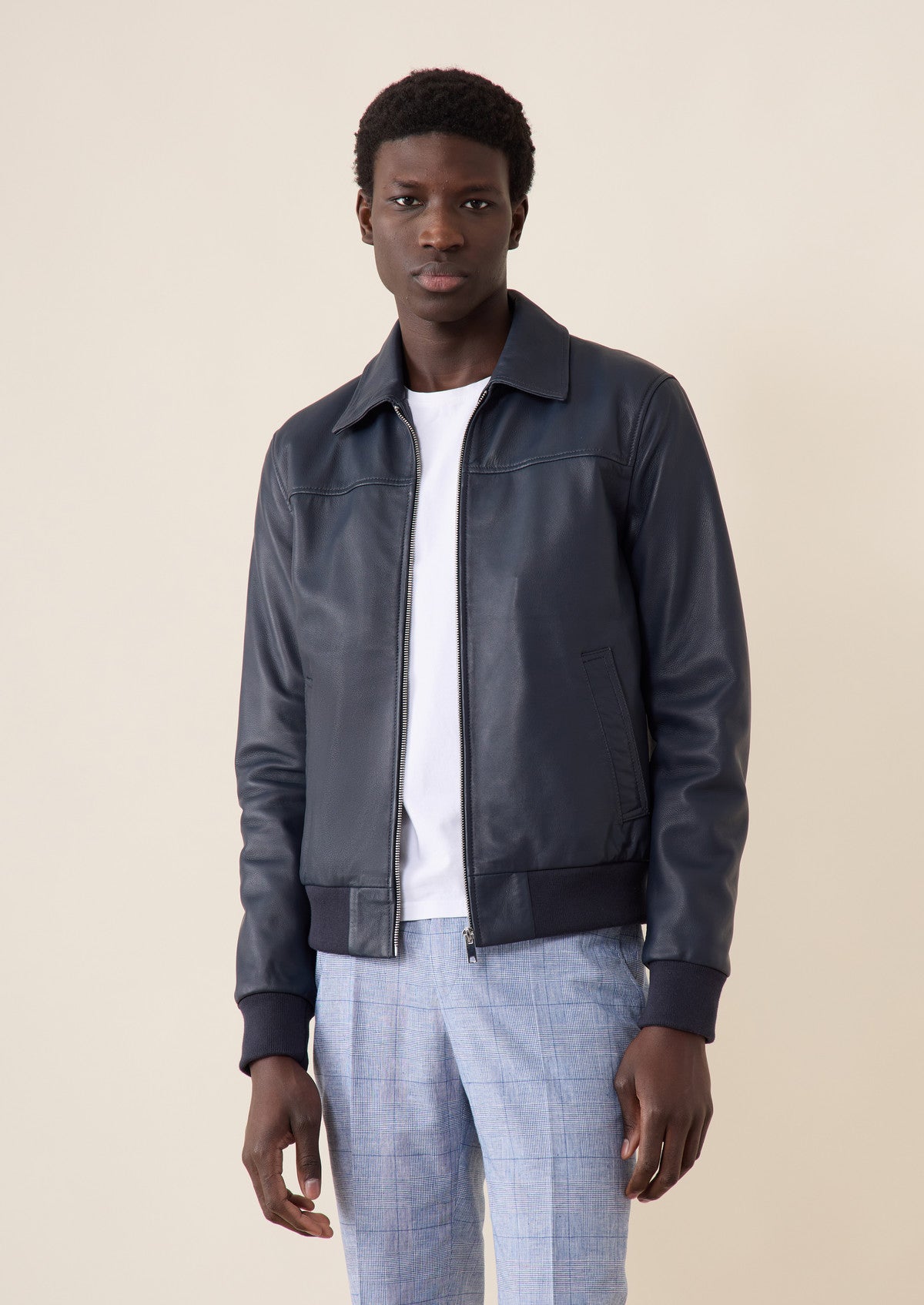 vest-en-cuir-homme-651xfn-1.jpg Blouson en cuir bleu marine | Father & Sons – Image 1