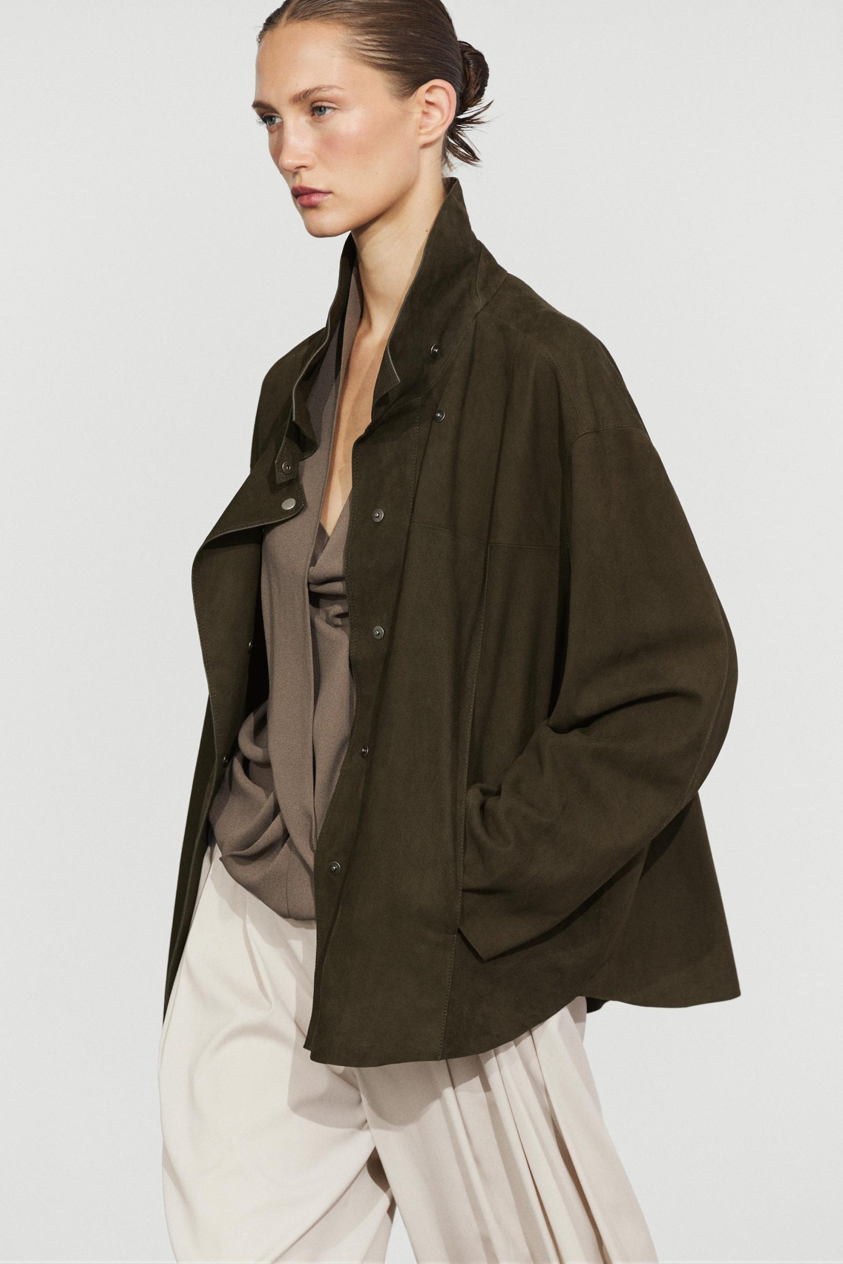 veste-cuire-femme-094wxd-1.jpg Collection Cuir Femme Massimo Dutti FR – Image 1