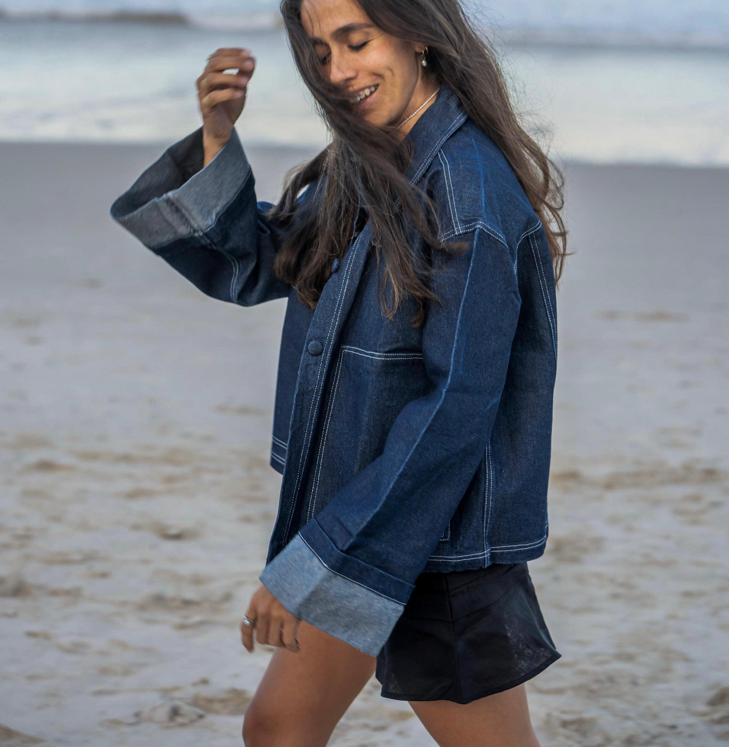 veste-femme-jean-587cjt-1.jpg Veste en Jean Bleu Foncé Femme | BY MANIE – BY MANIE. – Image 1