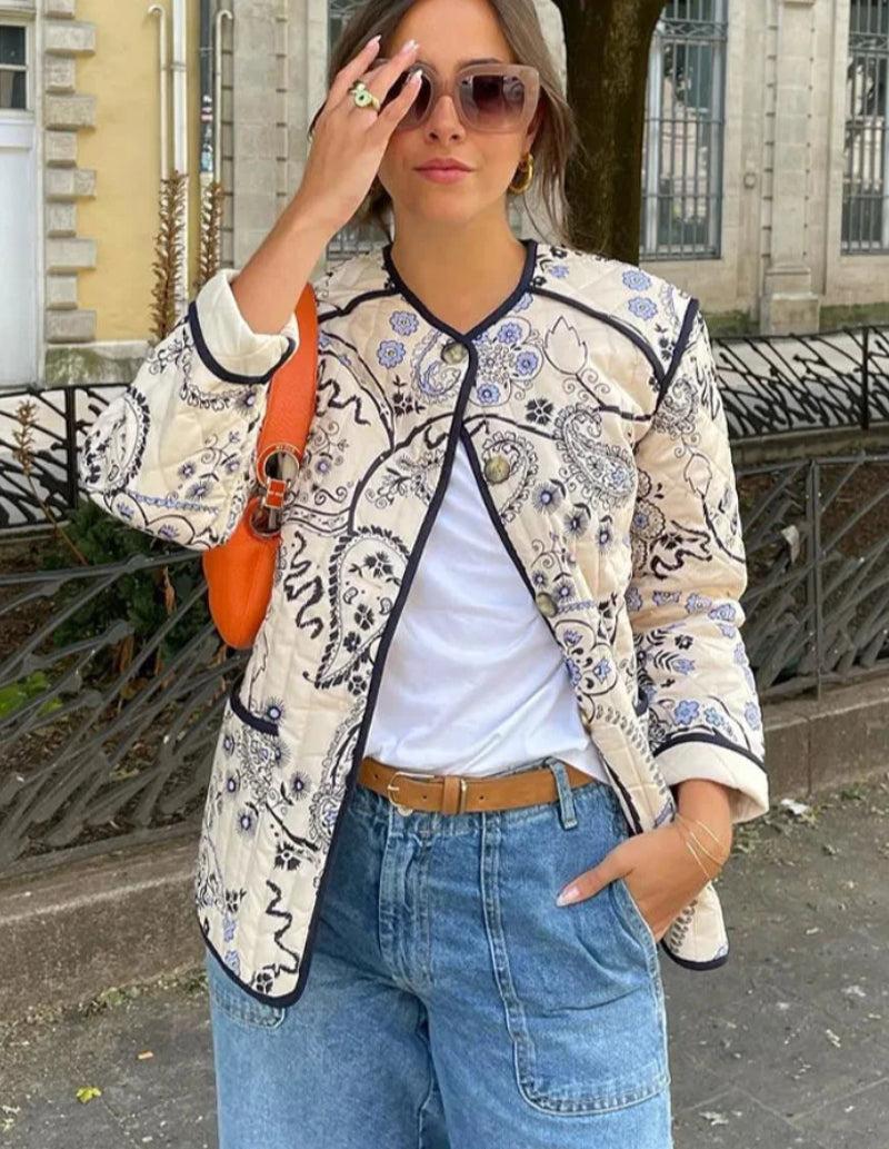 veste-femme-matelassee-039abo.jpg Veste matelassée tendance Atelier Matelassé – Image 1
