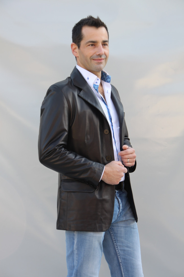 veste-homme-en-cuir-058zov-1.jpg Veste Blazer Cuir Homme : Dan – Image 1