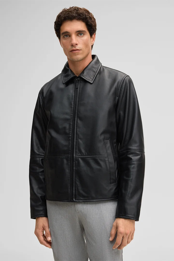 vestes-en-cuir-478ijk.webp Blouson en cuir Kellan, noir sur la boutique en ligne Strellson – Image 1